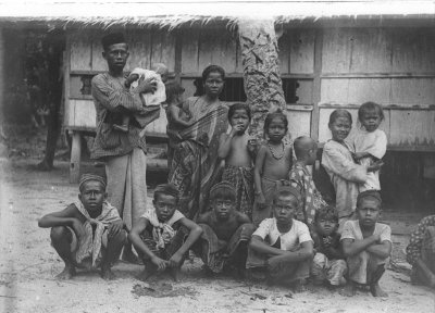 Malay group at Changi, 1909