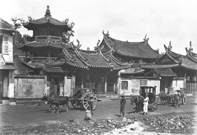 Chongwen Ge beside Thian Hock Keng Temple, 1900s